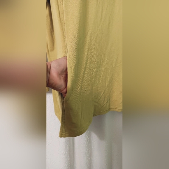 3X25 Soft Surroundings Tunic 2X Chartreuse Lime Green Long Sl Pocket Top Bamboo - Picture 2 of 11